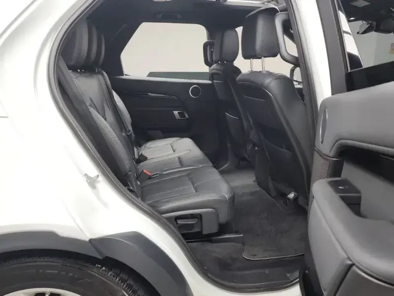 2019 Land Rover Discovery с пробегом 102 200 км