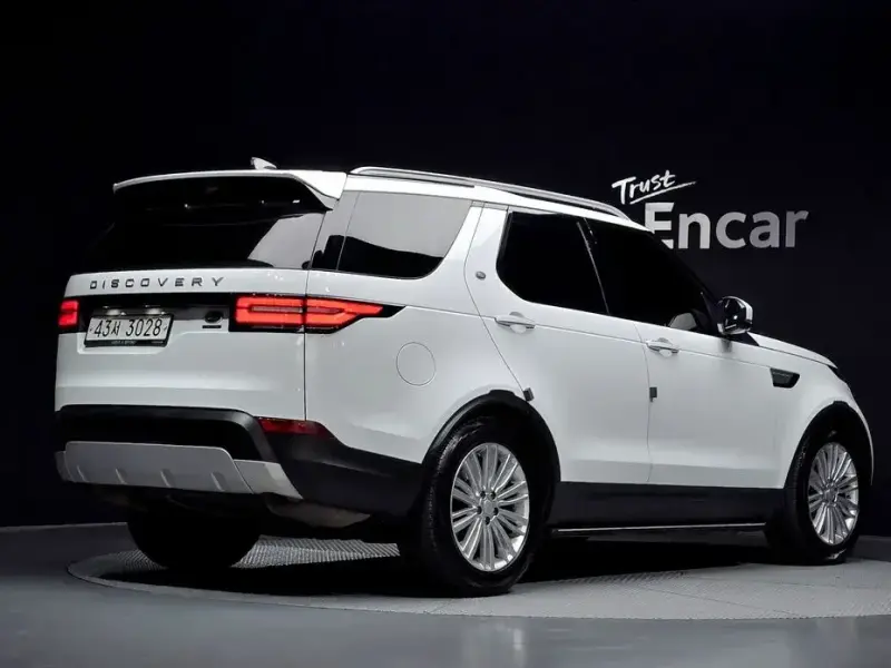 2017 Land Rover Discovery с пробегом 88 182 км