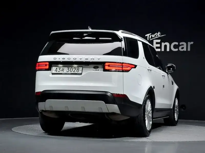 2017 Land Rover Discovery с пробегом 88 182 км