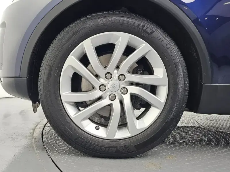 2017 Land Rover Discovery с пробегом 77 565 км