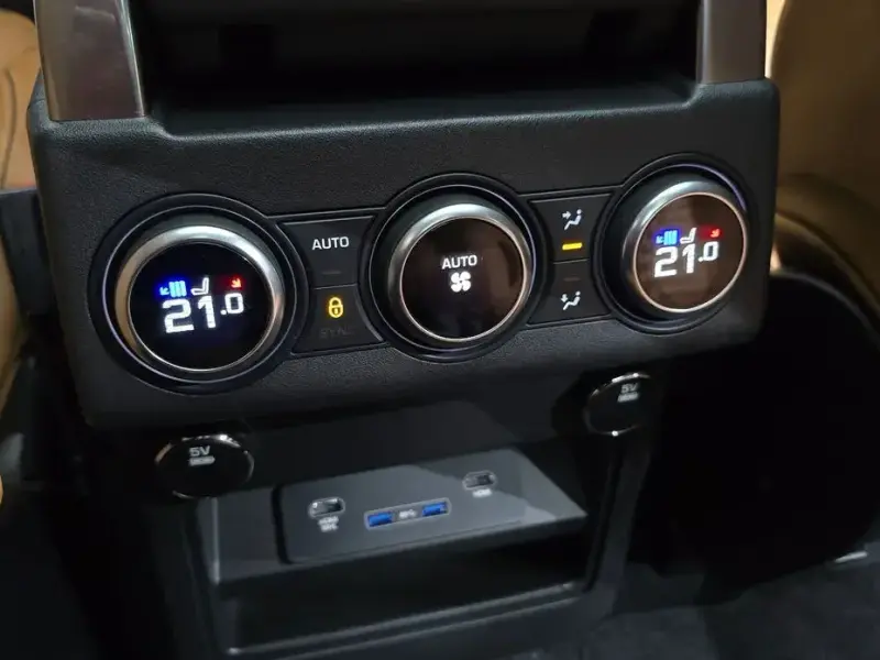 2017 Land Rover Discovery с пробегом 88 182 км