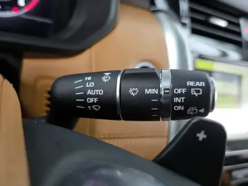 2019 Land Rover Discovery с пробегом 102 613 км