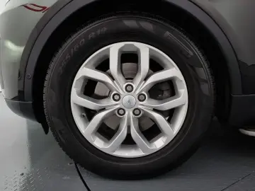 2019 Land Rover Discovery с пробегом 90 937 км