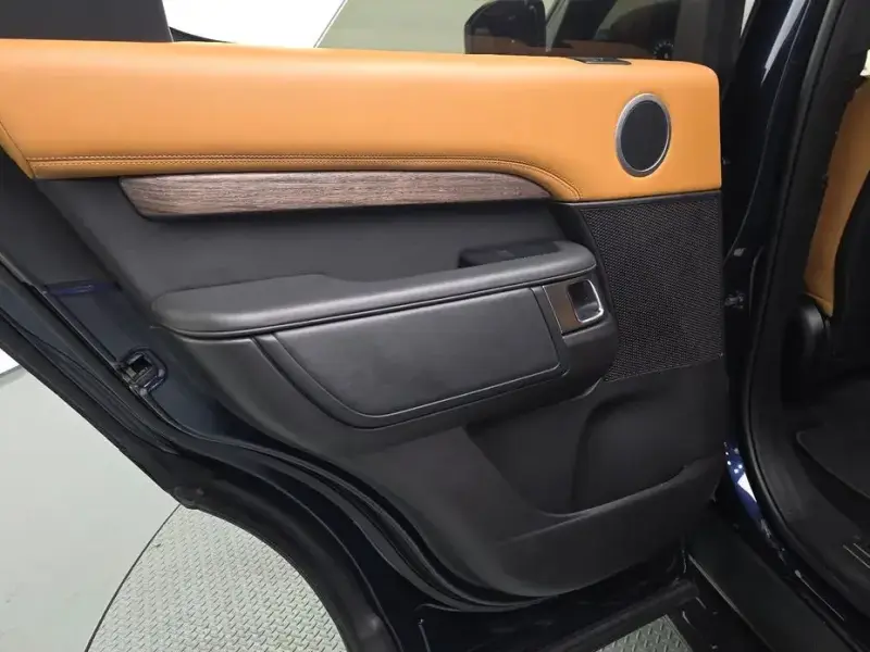 2019 Land Rover Discovery с пробегом 76 061 км