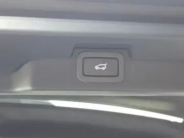 2019 Land Rover Discovery с пробегом 76 061 км