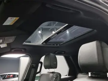 2019 Land Rover Discovery с пробегом 90 937 км
