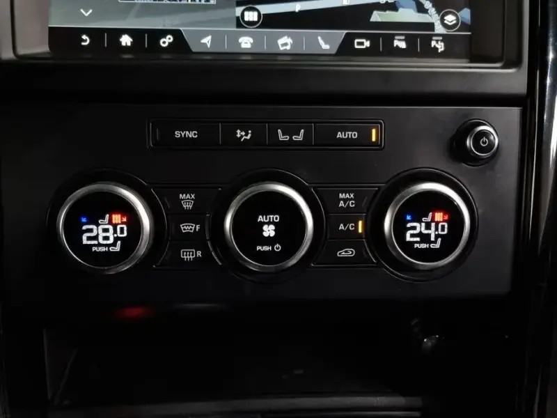 2019 Land Rover Discovery с пробегом 90 937 км