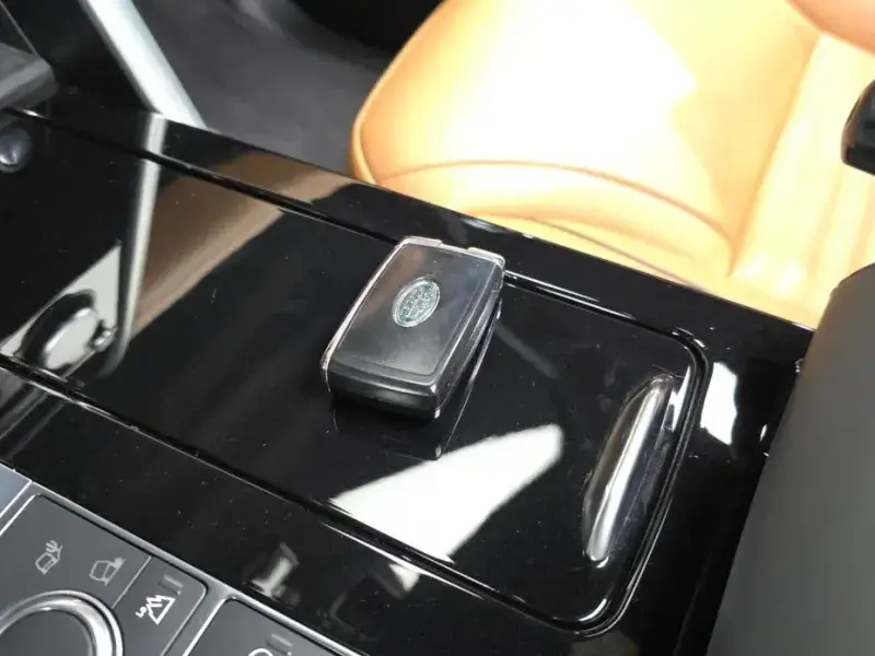 2019 Land Rover Discovery с пробегом 76 061 км