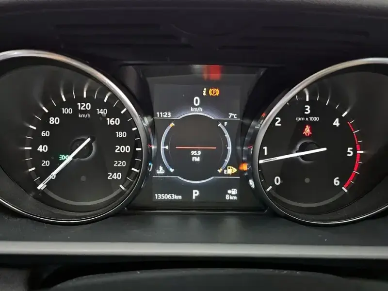 2018 Land Rover Discovery с пробегом 135 063 км