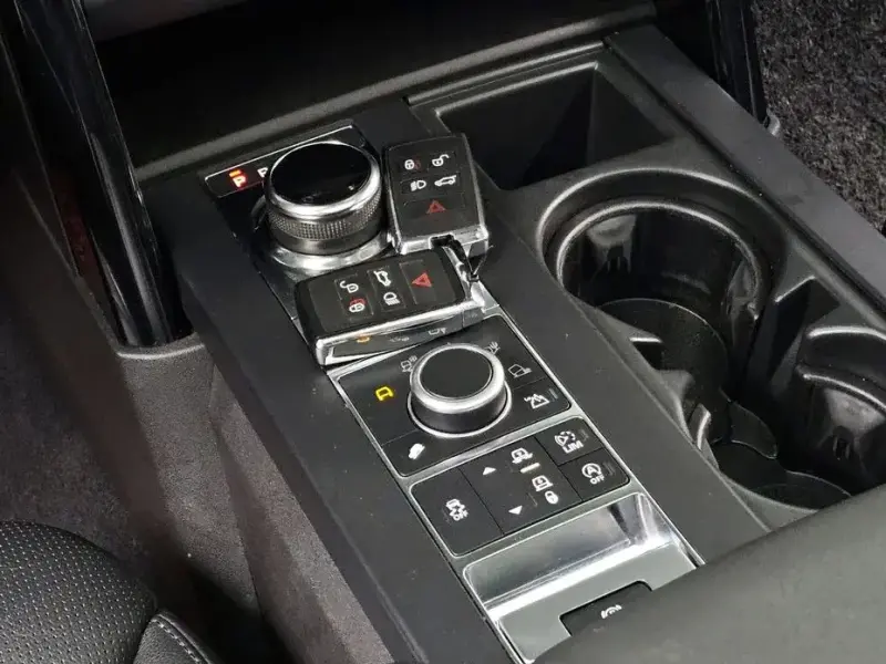 2018 Land Rover Discovery с пробегом 135 063 км