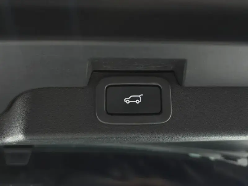 2019 Land Rover Discovery с пробегом 65 173 км