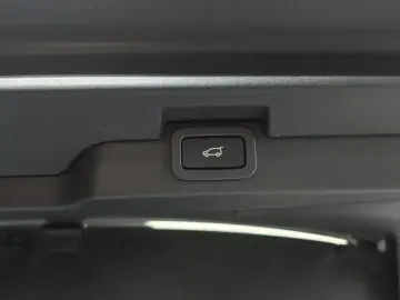 2017 Land Rover Discovery с пробегом 149 480 км