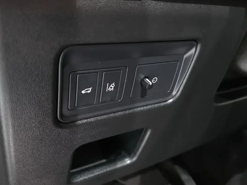 2018 Land Rover Discovery с пробегом 165 577 км