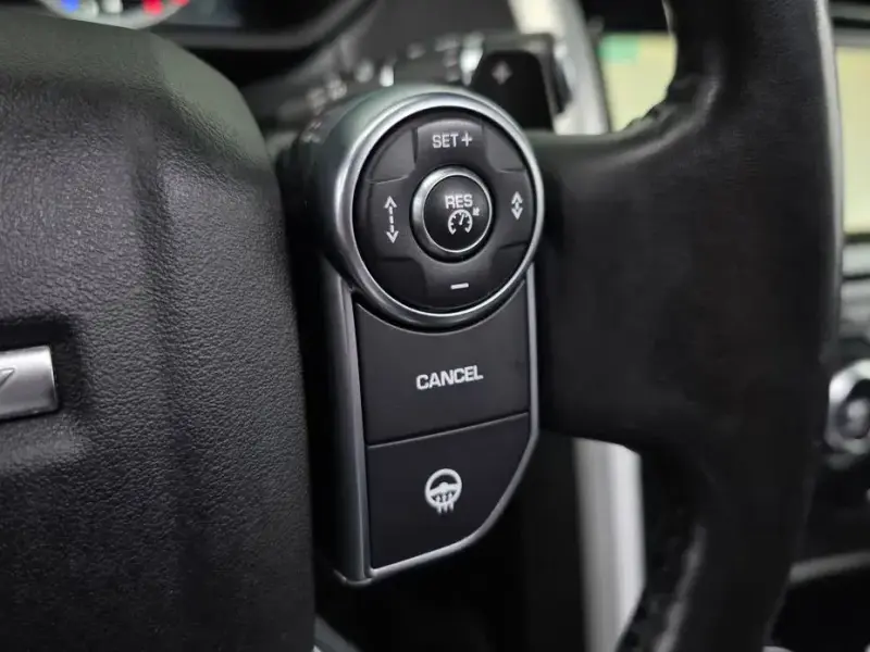 2018 Land Rover Discovery с пробегом 165 577 км