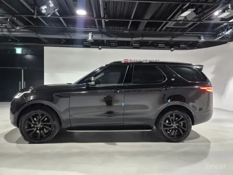 2017 Land Rover Discovery с пробегом 111 370 км