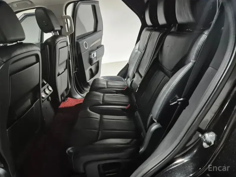 2017 Land Rover Discovery с пробегом 111 370 км