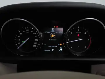 2018 Land Rover Discovery с пробегом 127 475 км
