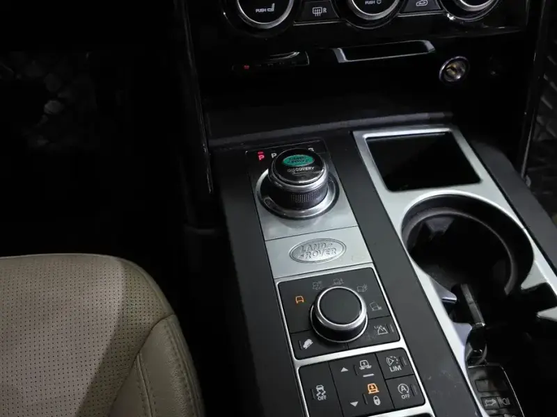 2018 Land Rover Discovery с пробегом 127 475 км