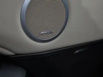 2018 Land Rover Discovery с пробегом 127 475 км