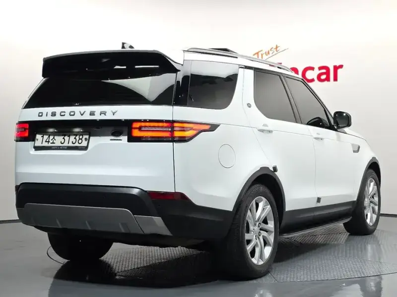 2017 Land Rover Discovery с пробегом 84 152 км