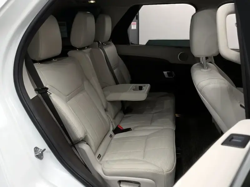 2017 Land Rover Discovery с пробегом 84 152 км