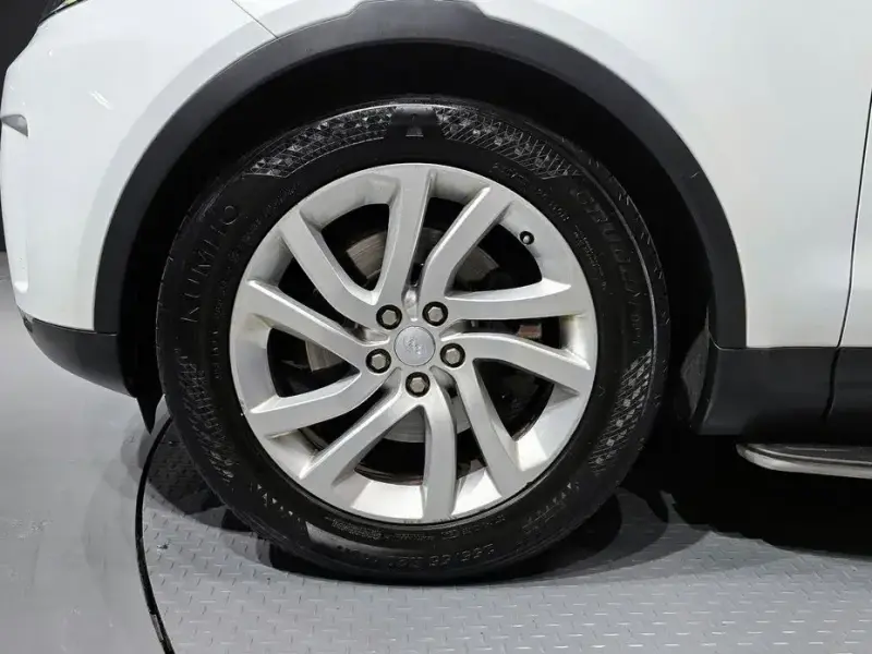 2017 Land Rover Discovery с пробегом 75 838 км