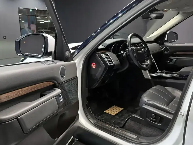 2017 Land Rover Discovery с пробегом 75 838 км