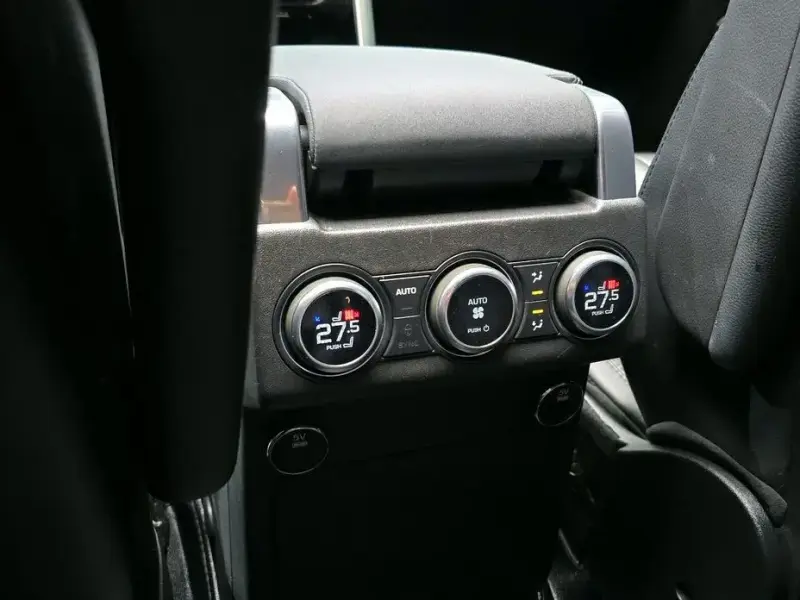 2017 Land Rover Discovery с пробегом 75 838 км