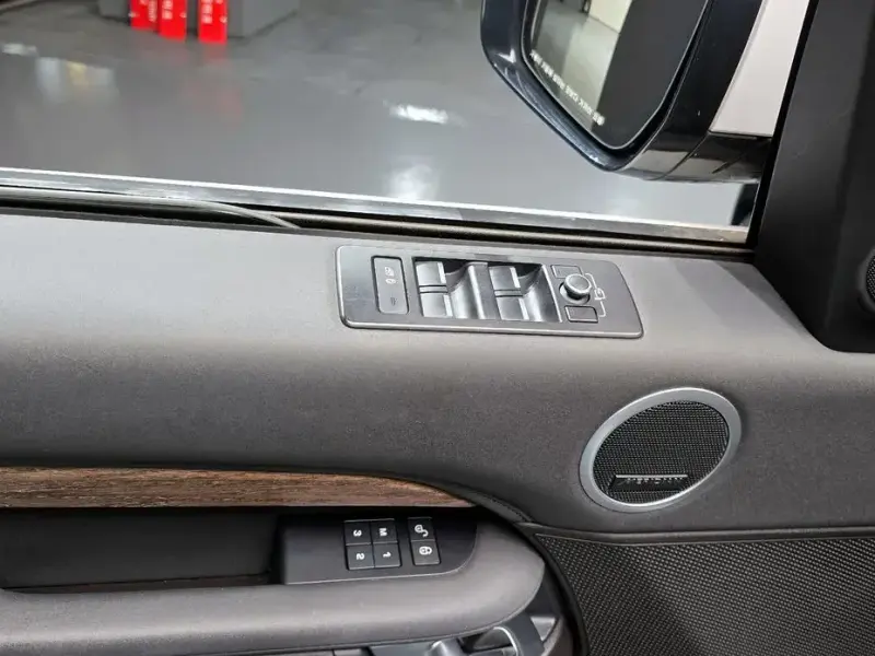 2017 Land Rover Discovery с пробегом 75 838 км