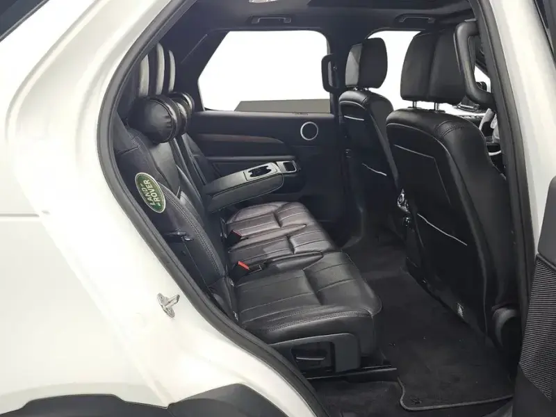 2017 Land Rover Discovery с пробегом 107 158 км