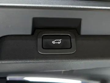 2017 Land Rover Discovery с пробегом 75 838 км