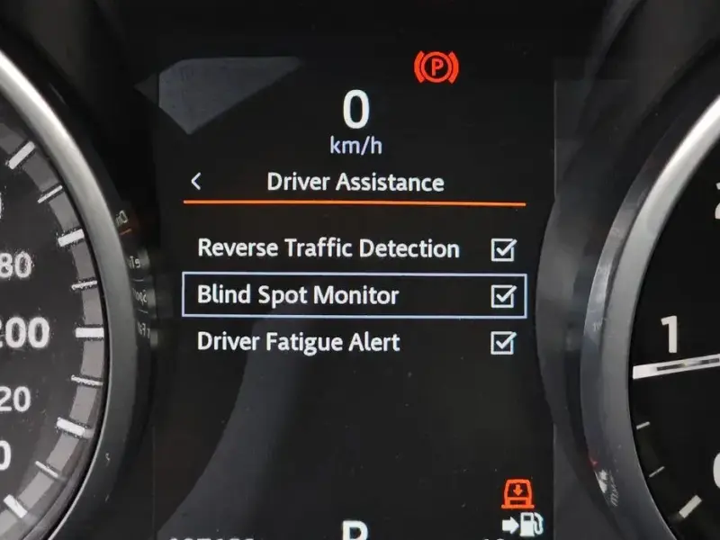 2017 Land Rover Discovery с пробегом 107 158 км