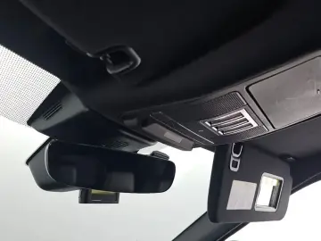 2017 Land Rover Discovery с пробегом 107 158 км