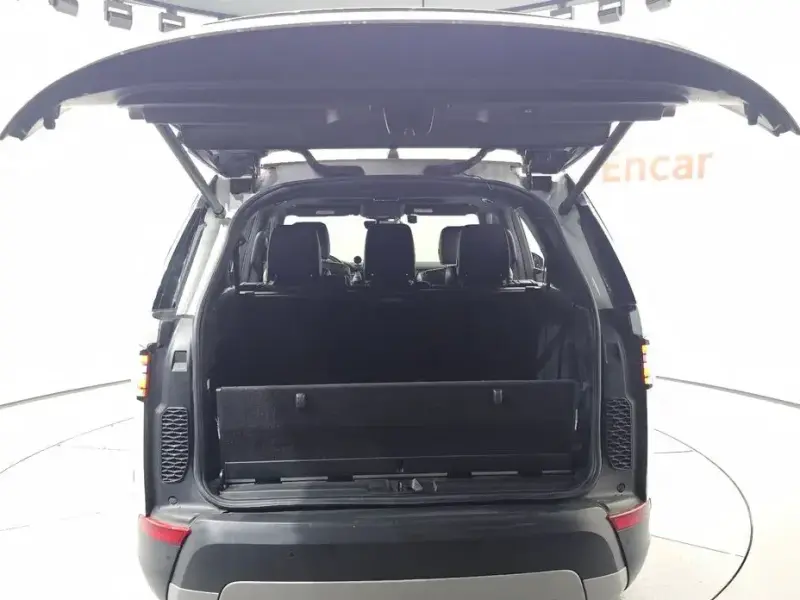 2017 Land Rover Discovery с пробегом 107 158 км