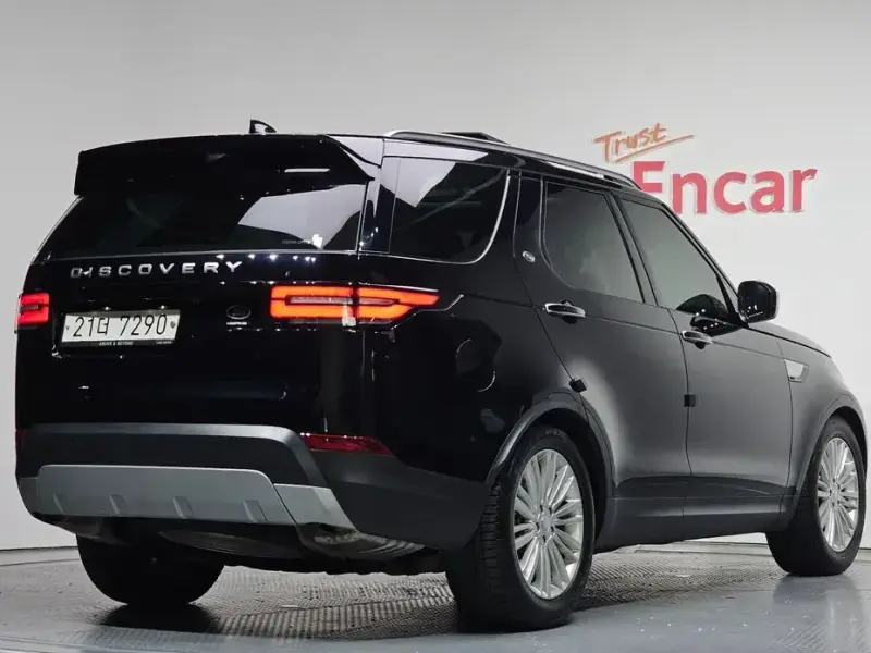 2017 Land Rover Discovery с пробегом 23 722 км