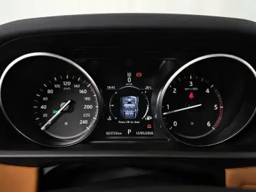 2017 Land Rover Discovery с пробегом 23 722 км