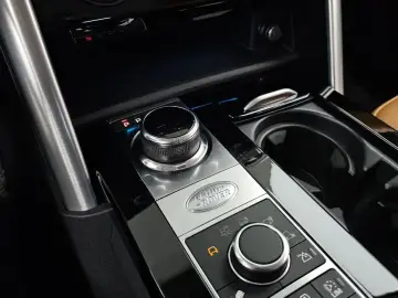2017 Land Rover Discovery с пробегом 23 722 км