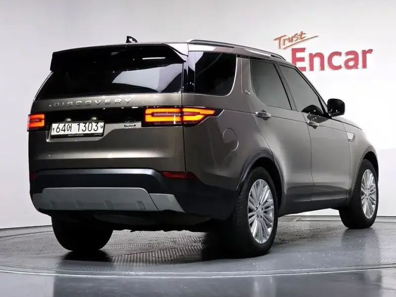 2017 Land Rover Discovery с пробегом 142 878 км