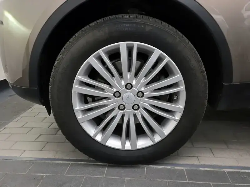 2017 Land Rover Discovery с пробегом 142 878 км