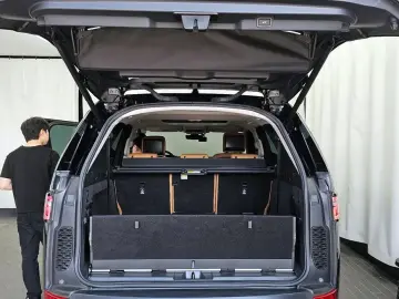 2017 Land Rover Discovery с пробегом 23 722 км