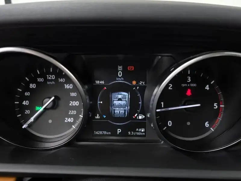 2017 Land Rover Discovery с пробегом 142 878 км