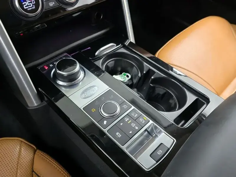 2017 Land Rover Discovery с пробегом 142 878 км
