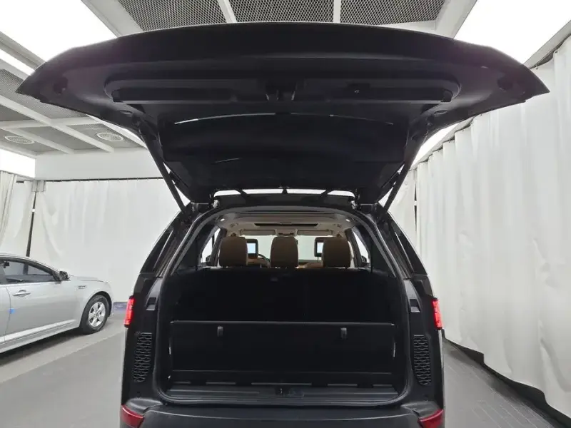 2017 Land Rover Discovery с пробегом 142 878 км