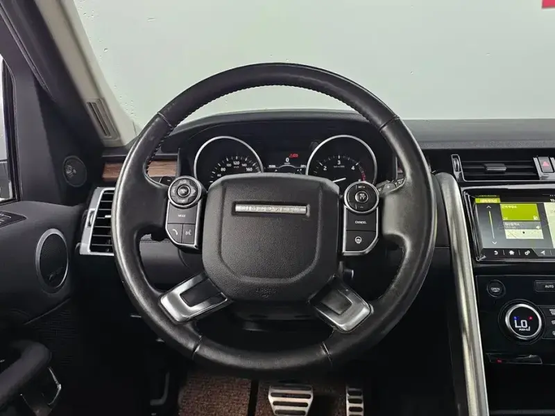 2017 Land Rover Discovery с пробегом 151 836 км