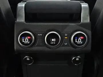 2017 Land Rover Discovery с пробегом 151 836 км