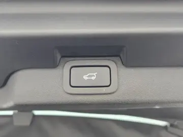 2018 Land Rover Discovery с пробегом 165 878 км