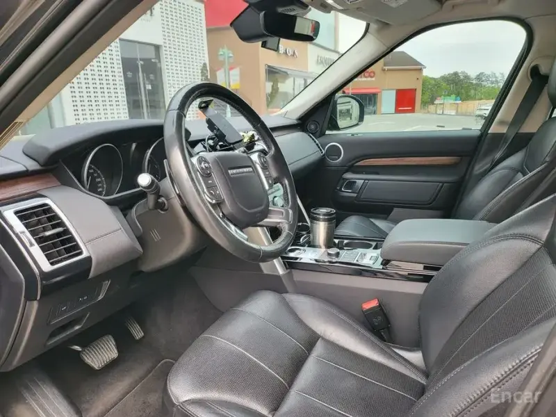 2017 Land Rover Discovery с пробегом 108 000 км