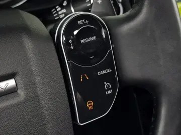 2019 Land Rover Discovery с пробегом 92 780 км