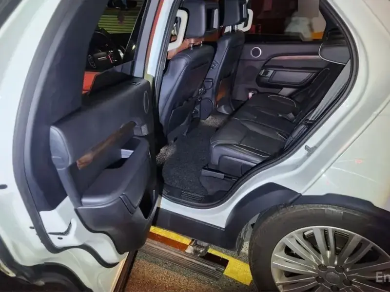 2017 Land Rover Discovery с пробегом 168 000 км
