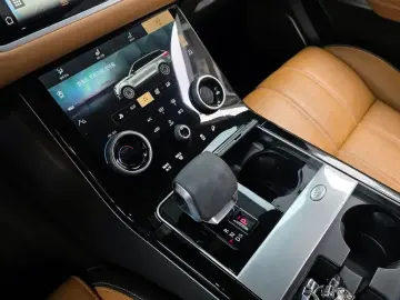 2021 Land Rover Range Rover Velar с пробегом 48 941 км